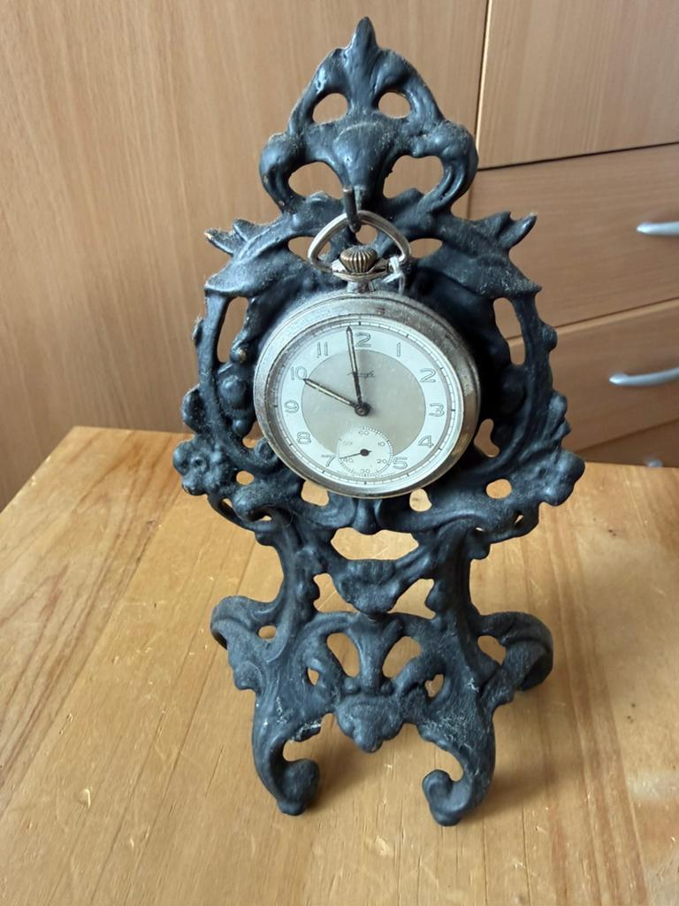 Zakhorloge staander Porte montre met horloge, Verzenden