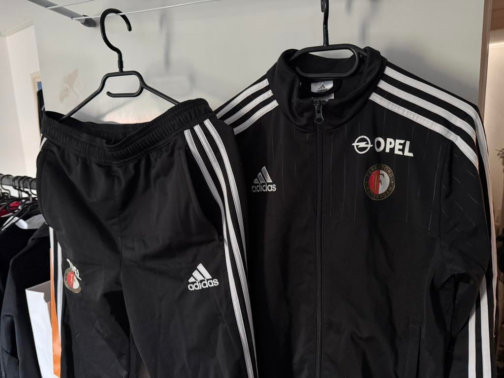 Feyenoord trainingspak kindermaat 164, Blauw, Overige maten, Ophalen of Verzenden, Zo goed als nieuw