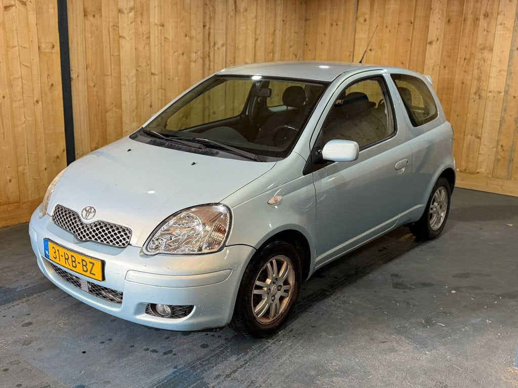 Toyota Yaris 1.3 VVT-i Terra 2005 Facelift Airco Nieuwe APK, Auto's, Toyota, Voorwielaandrijving, Startonderbreker, Gebruikt, 31 €/maand