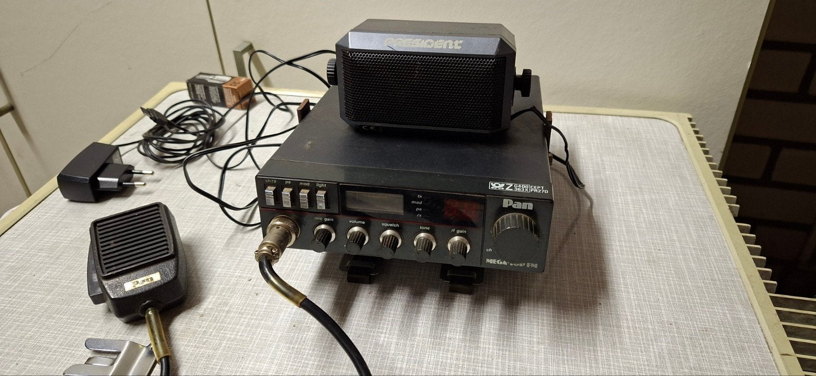 27 MC Bakkie,President Pan Mega-Top FM CB-radio met externe, Ophalen, Gebruikt, Zender en Ontvanger
