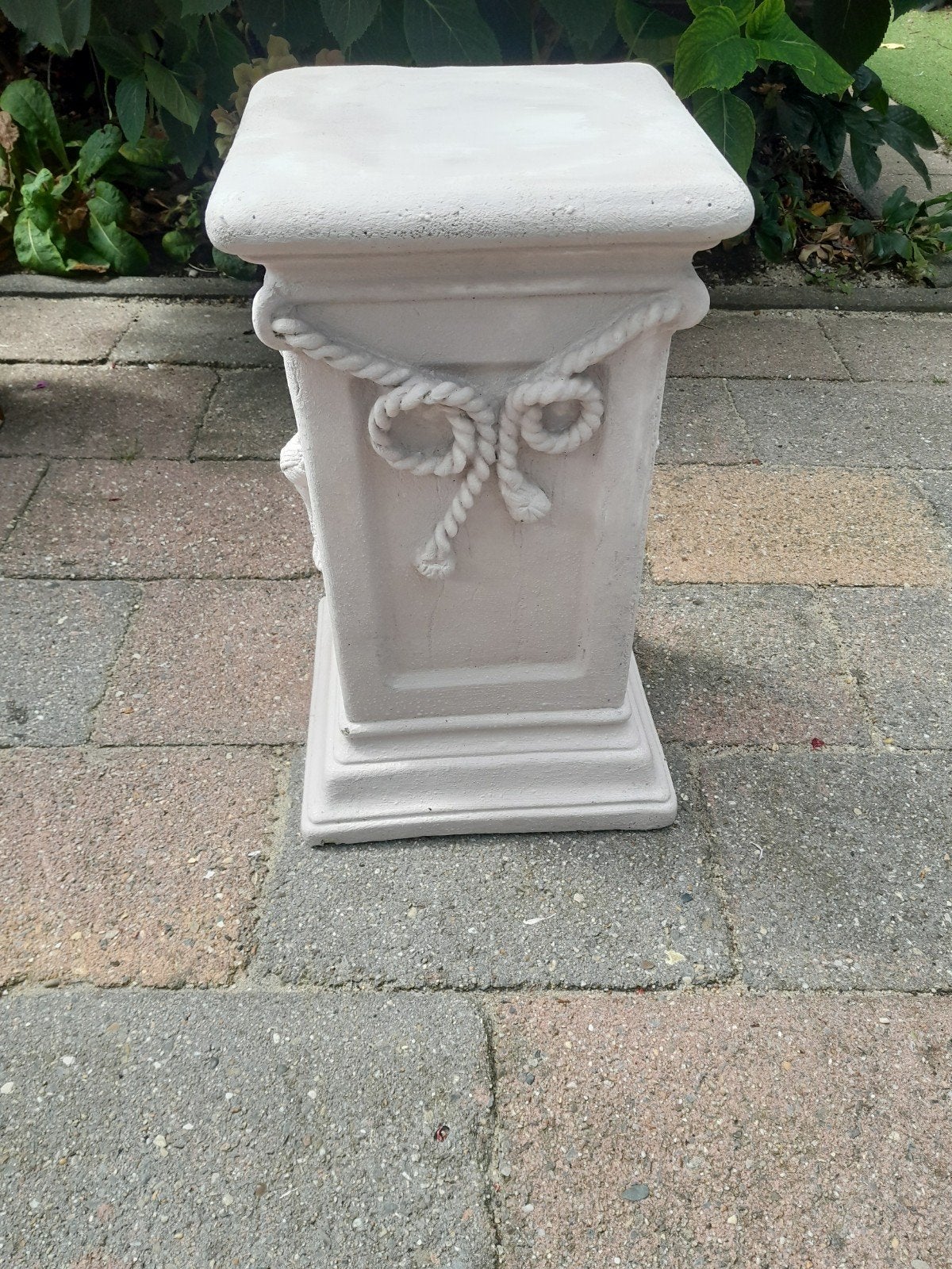 Decoratieve sokkel/zuil van beton of steen, Ophalen, Gebruikt, Beton, Overige typen