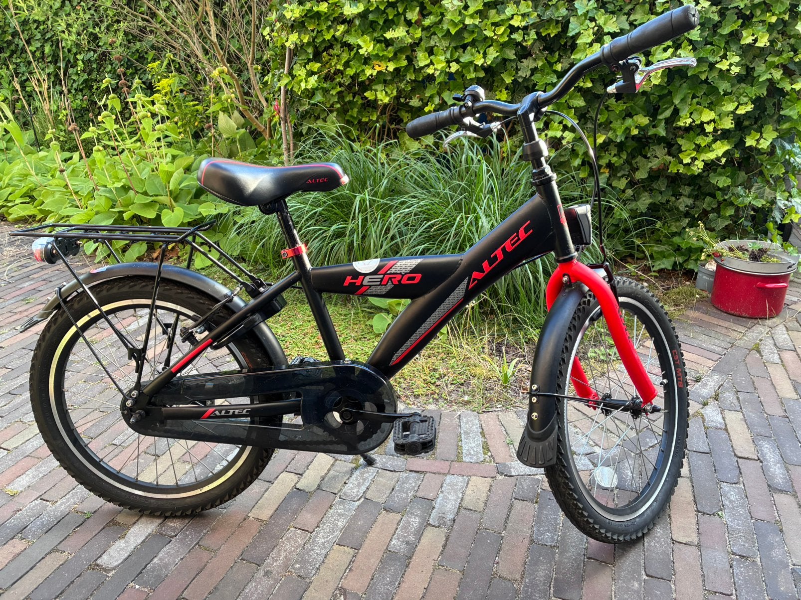 Jongensfiets Altec Hero 20 inch, Fietsen en Brommers, Fietsen | Kinderfietsjes, Ophalen, Gebruikt, Terugtraprem, 20 inch of meer