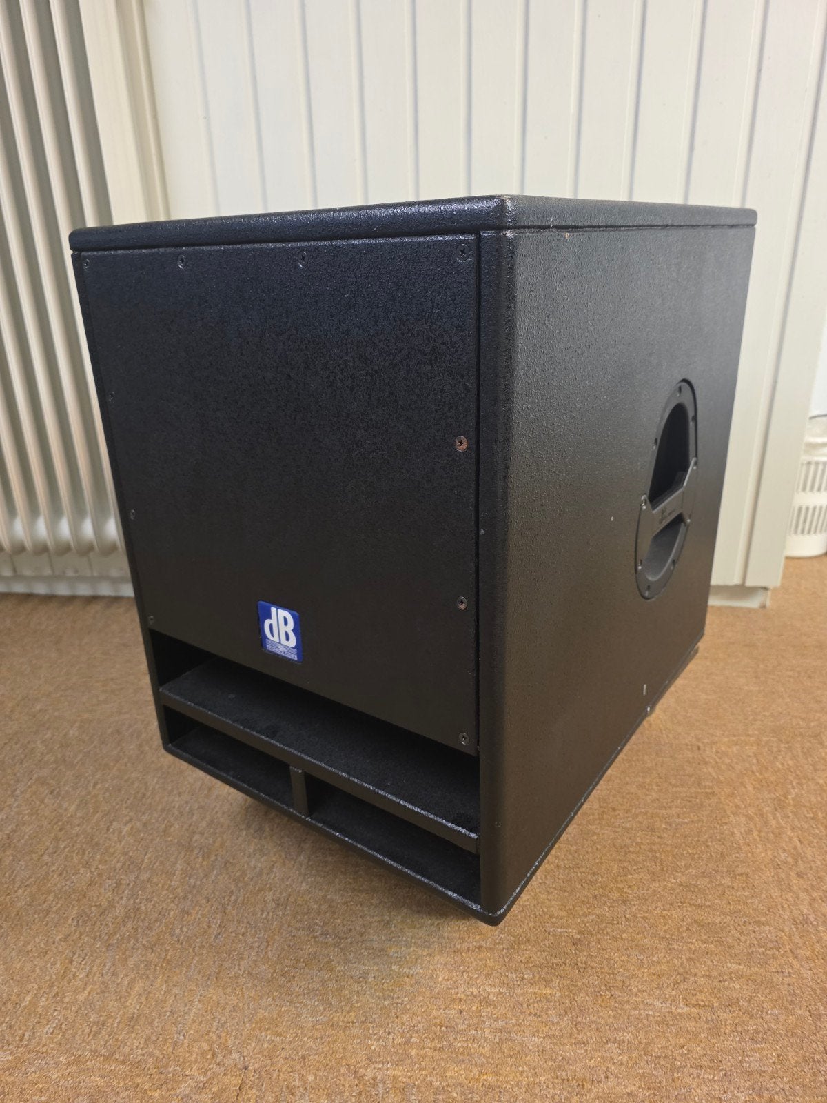 DB Technologies SUB 05 actieve subwoofer, Gebruikt, Overige typen, Basreflex, Ophalen