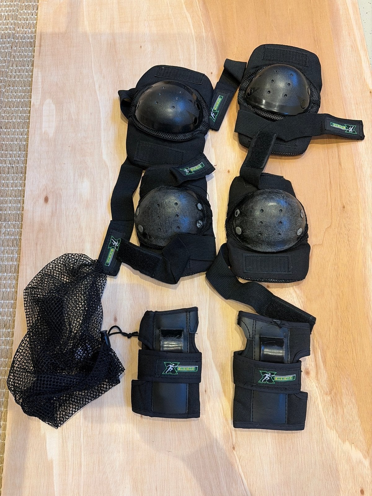 Knie, elleboog en pols beschermers voor schaatsen/skaten, Ophalen of Verzenden, Gebruikt