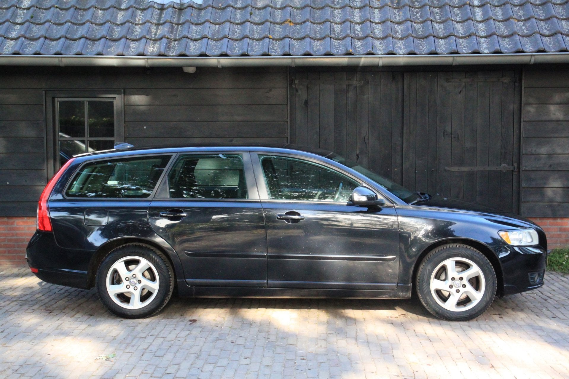 Volvo V50 2.0 Sport Navigatie/Parkeersensor/Trekhaak/Apk 09-, Stof, Gebruikt, Zwart, Zwart