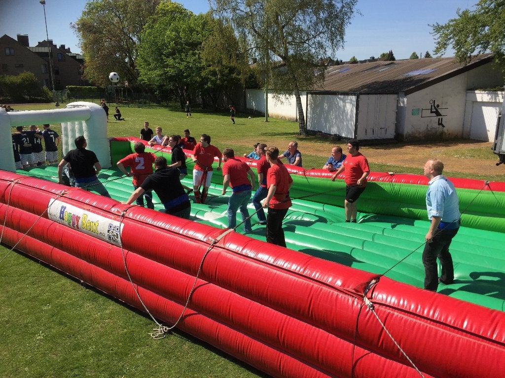 Levend Tafelvoetbal met opblaasbare bodem (6x15m), Gebruikt, Info@sidijk.com, Feestartikel, 8448 CM