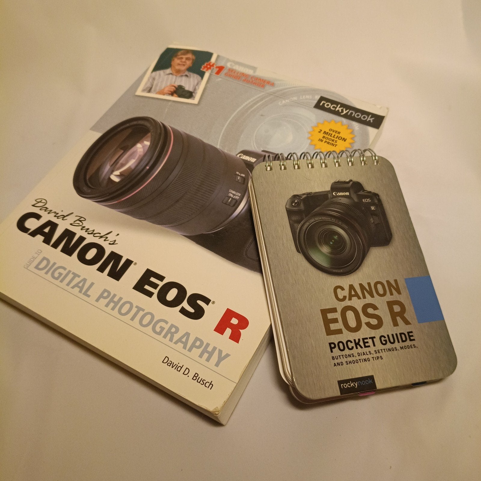 Boek Canon EOS R Digital Photography + Pocket Guide, Boeken, Ophalen of Verzenden, Zo goed als nieuw, Fotografie algemeen, David D. Busch
