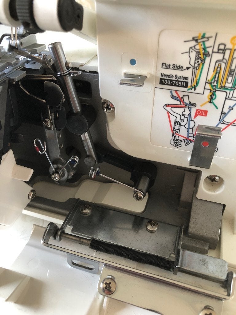 Duurzaam lockmachine en naaimachine onderhoud, Hobby en Vrije tijd, Naaimachines en Toebehoren, Gebruikt, Naaimachine, Overige merken