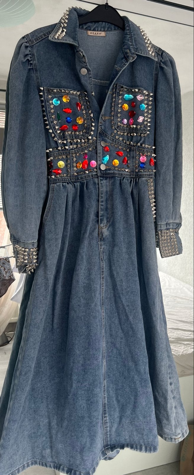 Azara Paris Denim Jurk met Spikes en Edelstenen, Kleding | Dames, Zo goed als nieuw, Maat 36 (S), Onder de knie, Verzenden
