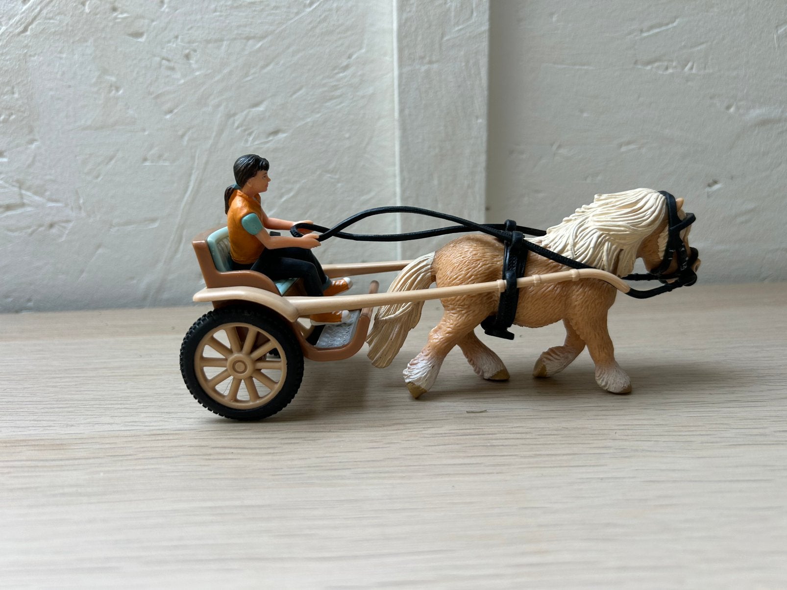 Schleich sulky, Ophalen of Verzenden, Zo goed als nieuw, Paard, Beeldje of Figuurtje