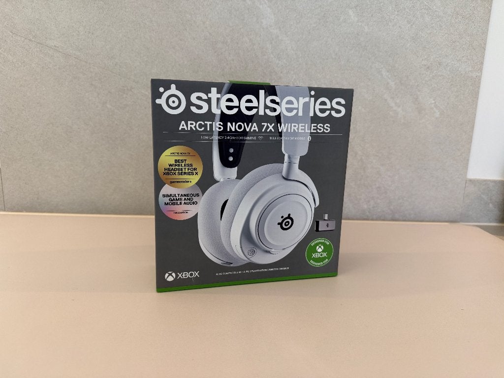 SteelSeries Arctis Nova 7X - Draadloze Gaming Headset - Wit, Computers en Software, Headsets, Mute-functie, Ophalen of Verzenden