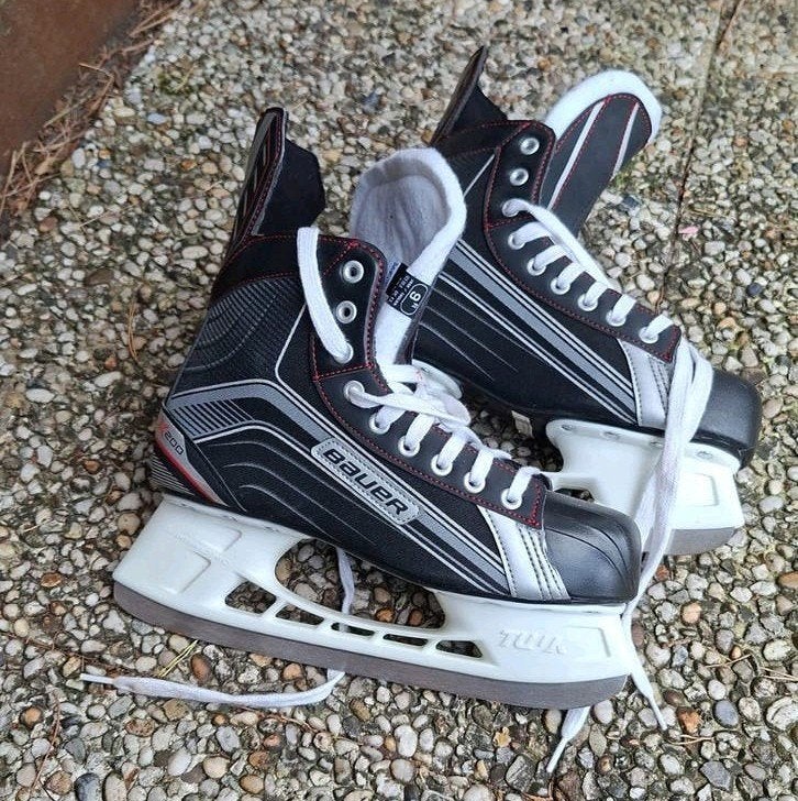 Bauer IJshockeyschaatsen - Maat 44,5 - Zo goed als nieuw, Sport en Fitness, Schaatsen, Ophalen of Verzenden, Zo goed als nieuw