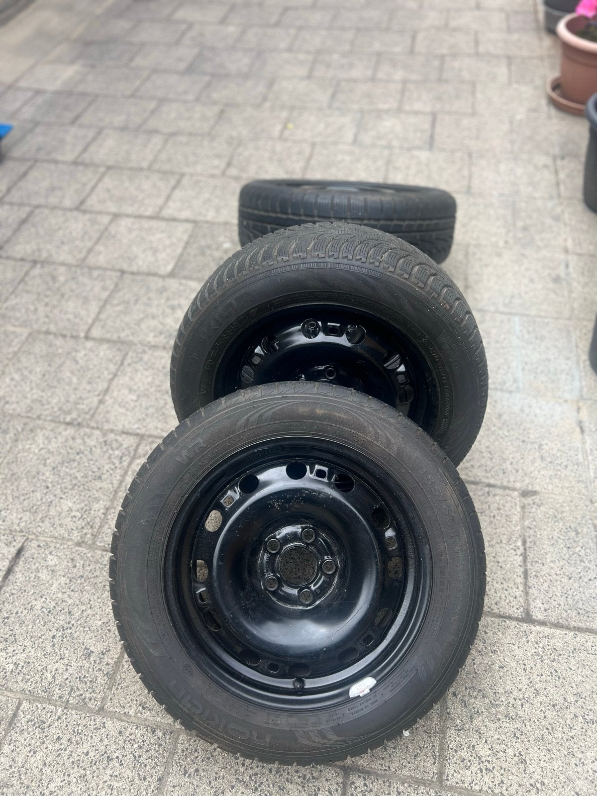 Nokian  banden met velgen - 185/60 R15 88T XL, Ophalen, Gebruikt, 15 inch, Banden en Velgen