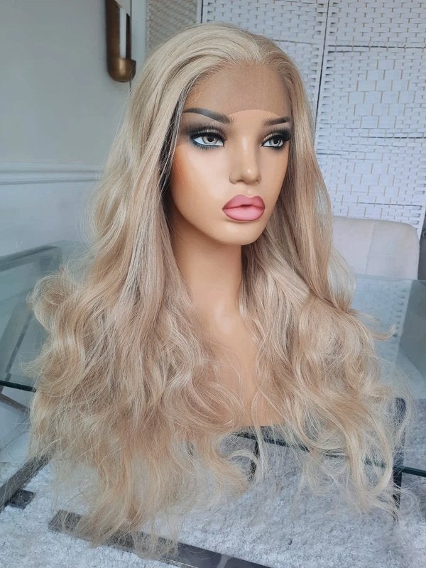 Prachtige lichtblonde lace front wig | 26-28 inch lang, Sieraden, Tassen en Uiterlijk, Uiterlijk | Haarverzorging, Verzenden, Nieuw