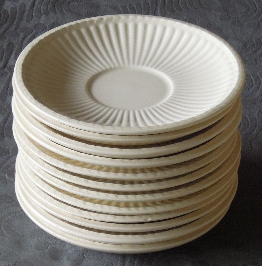 Nr ONB106: 12 Wedgwood Edme koffie- danwel theekopschotels, Wedgwood, Klassiek, Tweedehands onbekend., Ophalen of Verzenden