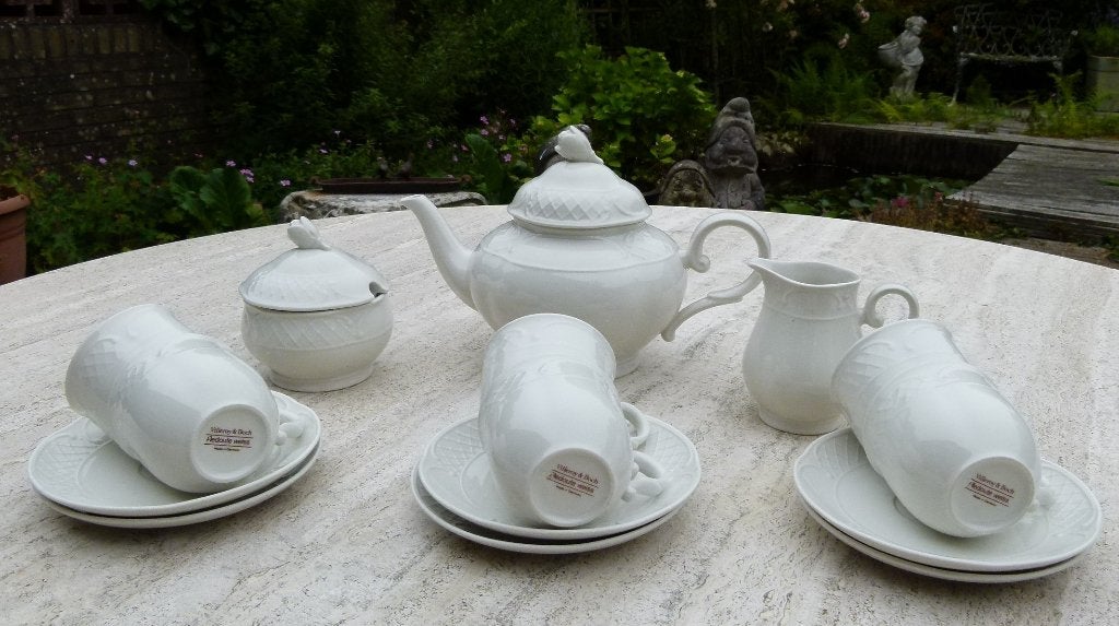 V & B Villeroy & Boch Redoute Weiss Thee Servies + Sauskan, Nieuw, Ophalen of Verzenden, Wedgwood, Porselein