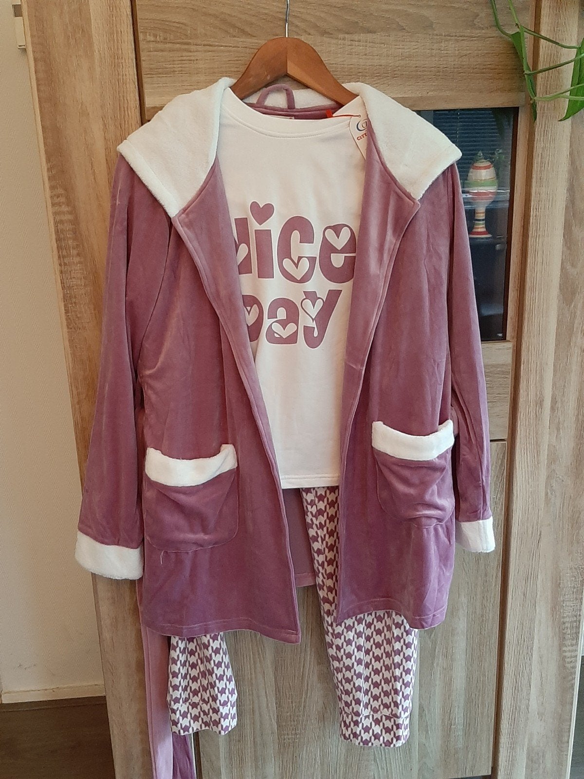 mooie 2 dames pyjama's, Kleding | Dames, Ophalen of Verzenden, Nieuw