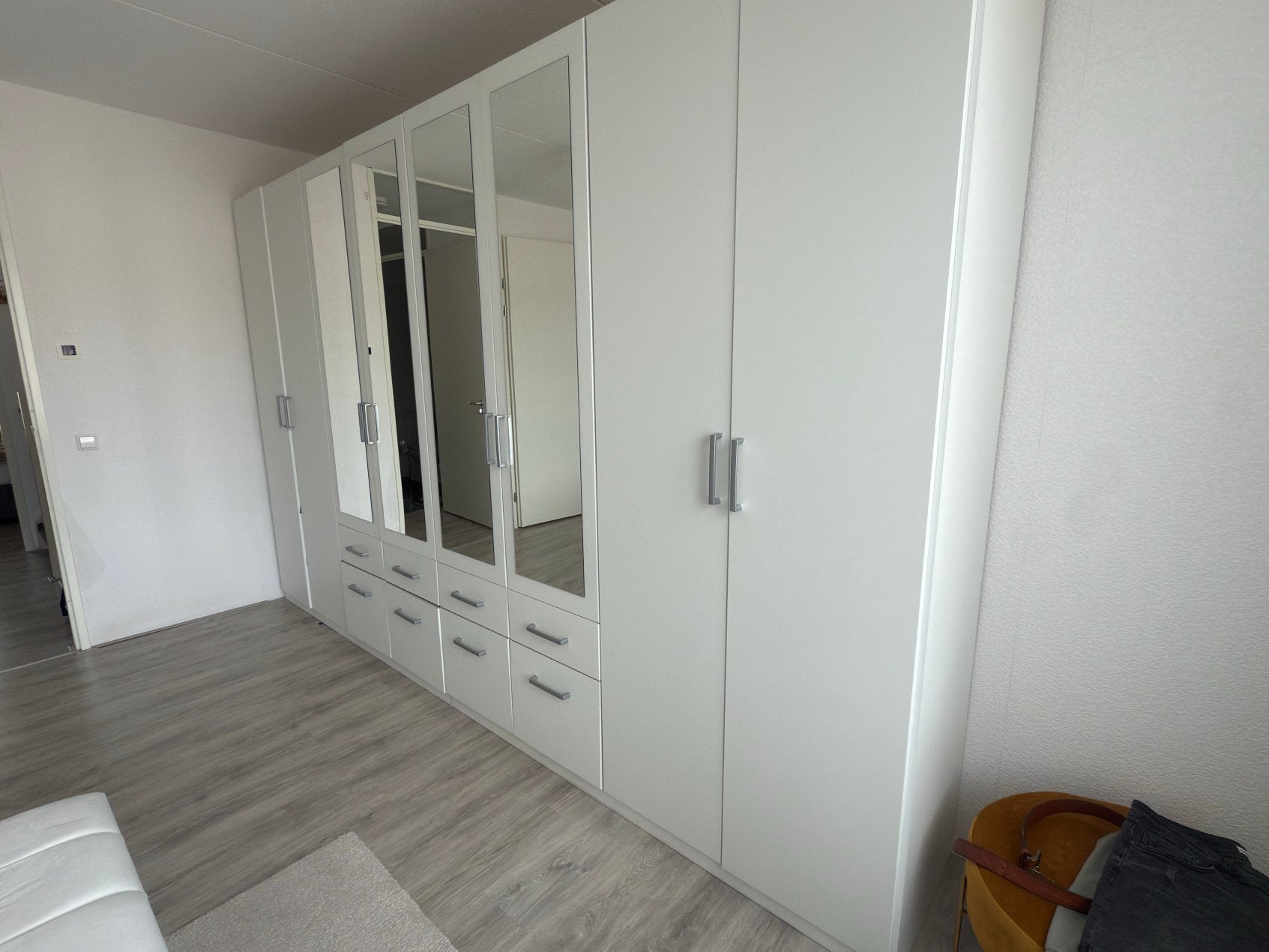 Kledingkast, Huizen en Kamers
