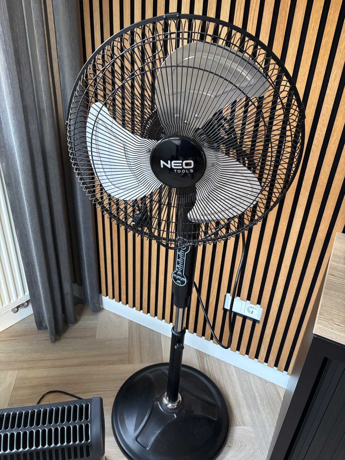 NEO Tools Statiefventilator met Afstandsbediening, Witgoed en Apparatuur, Ventilatoren, Ophalen, Ventilator met afstandsbediening