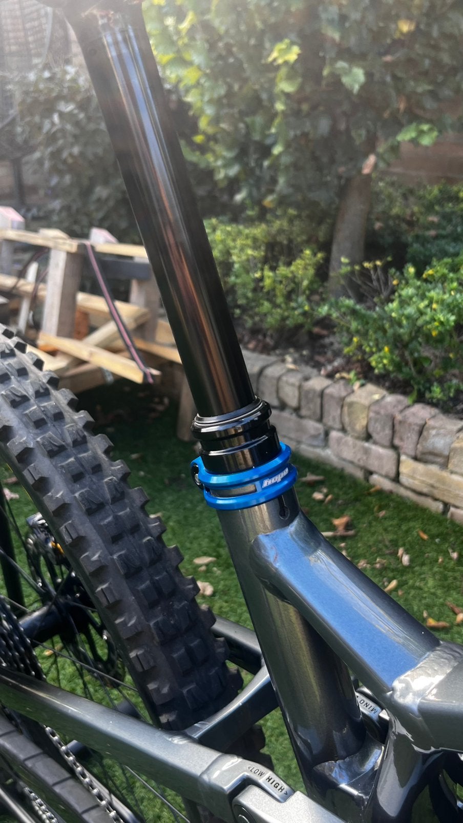 Foto 16 van Trek fuel ex 8 gen 6 maat L full suspension mtb