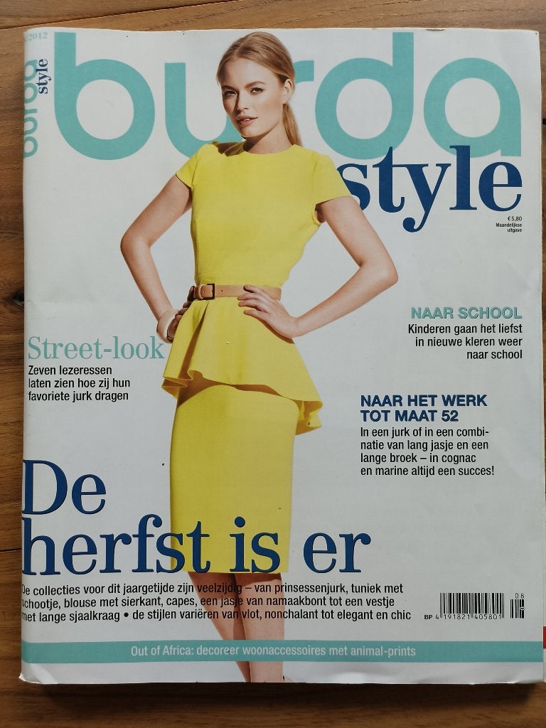 Burda style augustus 2012 mode voor de herfst patronen, Hobby en Vrije tijd, Kledingpatronen, Overige typen, Vrouw, Zo goed als nieuw