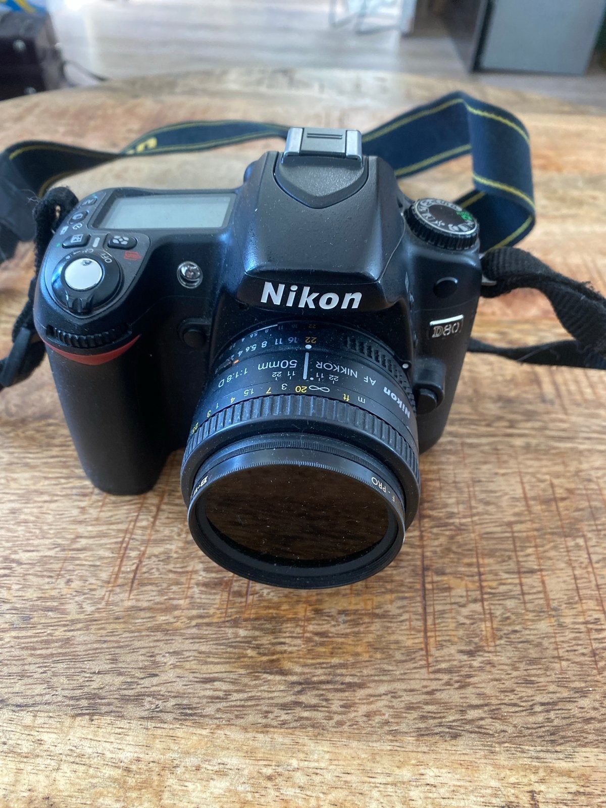 Nikon D80 Spiegelreflexcamera met AF Nikkor 50mm lens, Audio, Tv en Foto, Fotocamera's Digitaal, Ingebouwde flitser, Gebruikt
