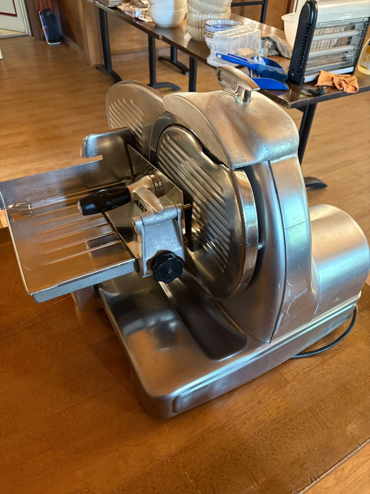 Vintage Berkel Vlees Snijmachine Model 834, Huis en Inrichting, Ophalen, Gebruikt, Zilver, Metaal