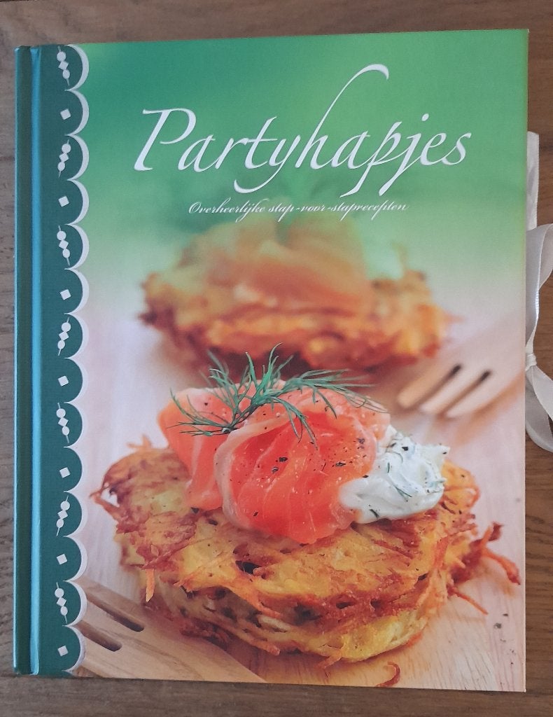 Partyhapjes - Overheerlijke stap-voor-staprecepten, Boeken, Ophalen of Verzenden, Gelezen, Tapas, Hapjes en Dim Sum