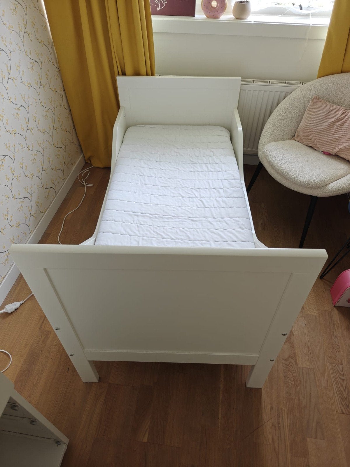 Wit kinderbed met lattenbodem, Ophalen, Gebruikt, 70 tot 85 cm, Lattenbodem