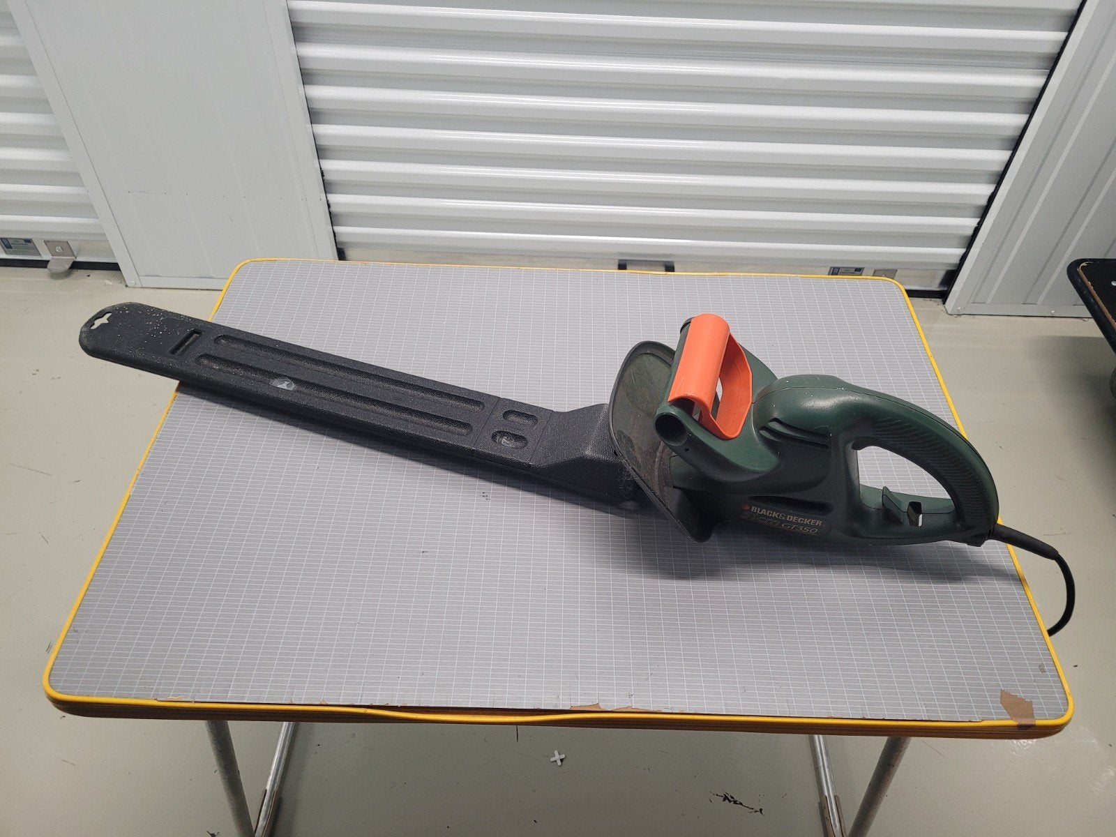 Black & Decker GT350 Heggenschaar 51cm 400W, Gebruikt, BLACK & DECKER, 210 Bath Road, Slough, Berkshire, SL1 3YD, United Kingdom