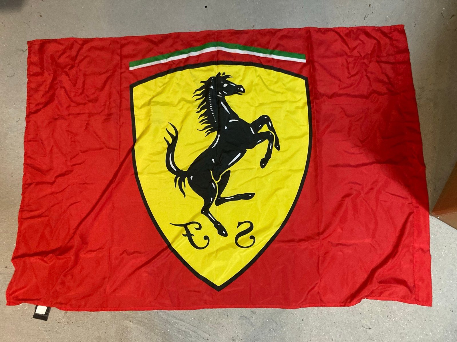 Ferrari vlag 140x, Diversen, Ophalen of Verzenden, Zo goed als nieuw