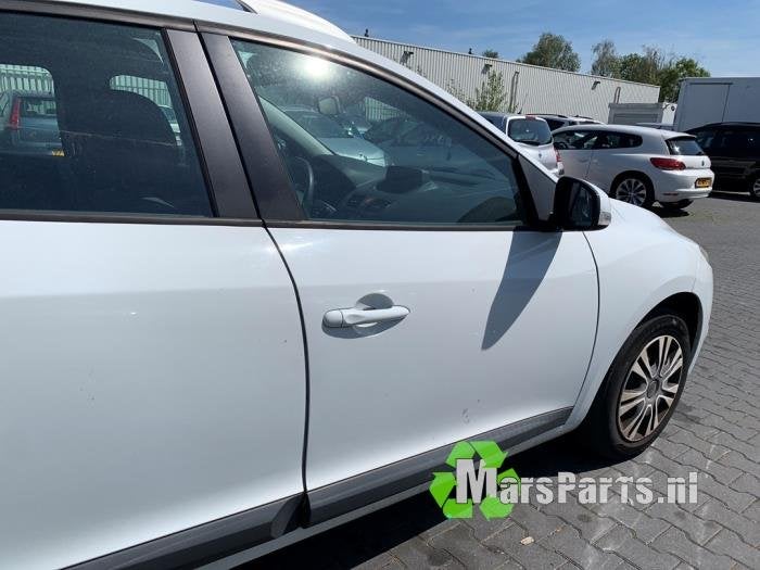 Portier 4Deurs rechts-voor van een Renault Megane (OV369), Gebruikt, -, -, Ophalen of Verzenden