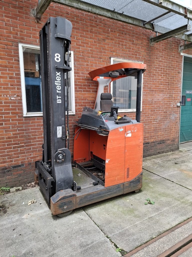 Toyota reachtruck, 100 liter of meer, Ophalen, Transportkar