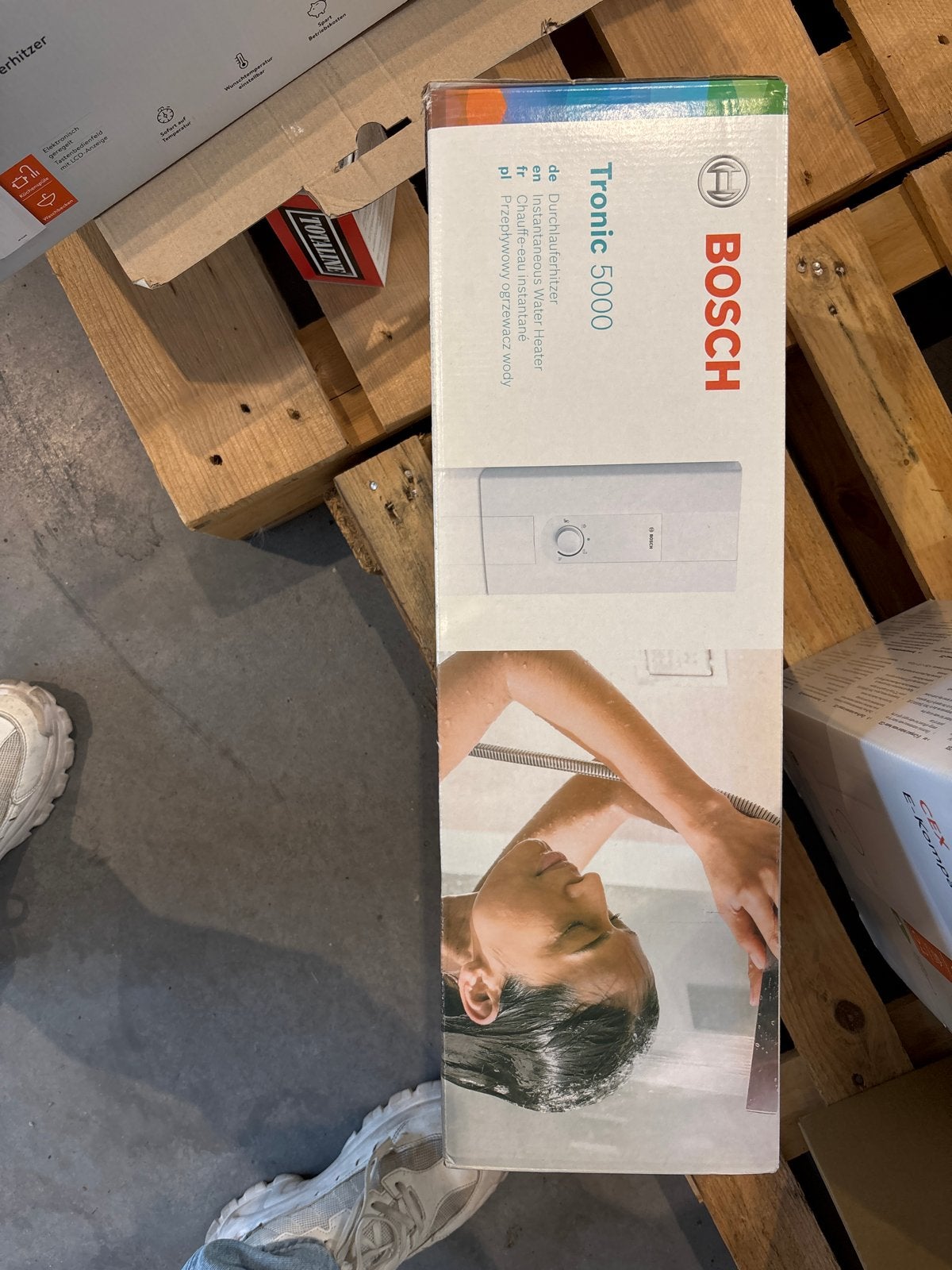 Bosch Tronic 5000 Instantaneous Water Heater, Aardgas, Ophalen of Verzenden, Minder dan 3 jaar oud, Minder dan 20 liter