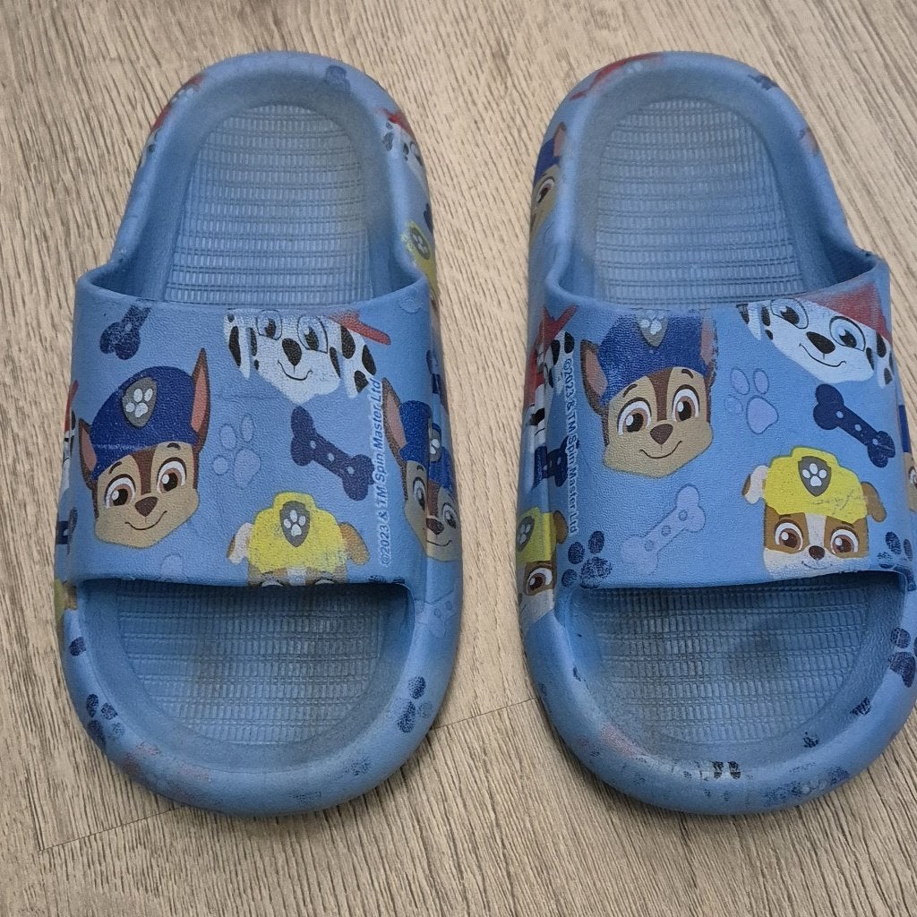 Paw Patrol slippers - maat 28/29, Gebruikt, Jongen of Meisje, Overige typen, Ophalen of Verzenden