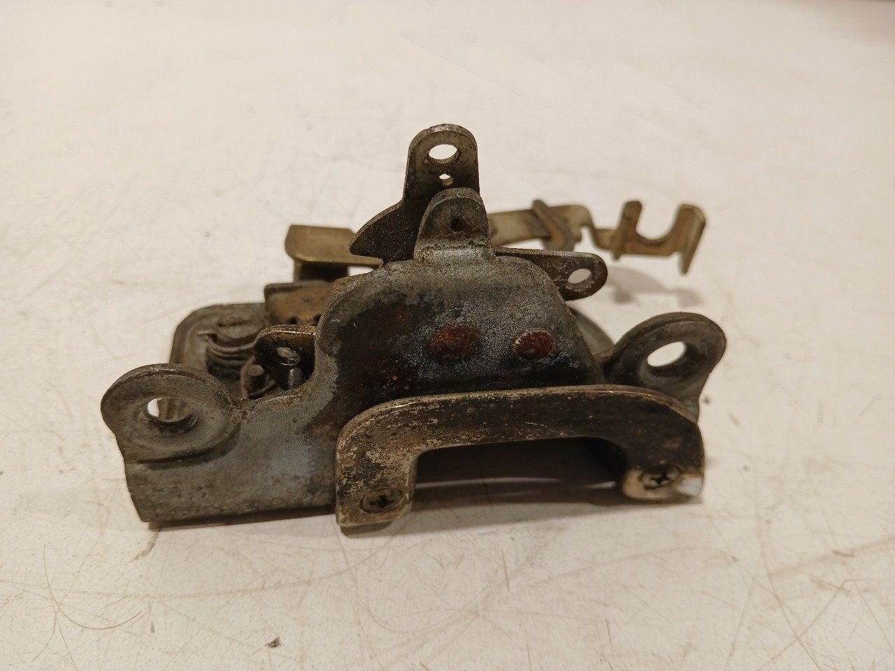 Slot mechaniek portier links achter Volkswagen Kever, Onderdelen@venauto.nl, Van der Ven Autorecycling B.V., Gebruikt, Ettenseweg 76, 4706 PB Roosendaal, The Netherlands