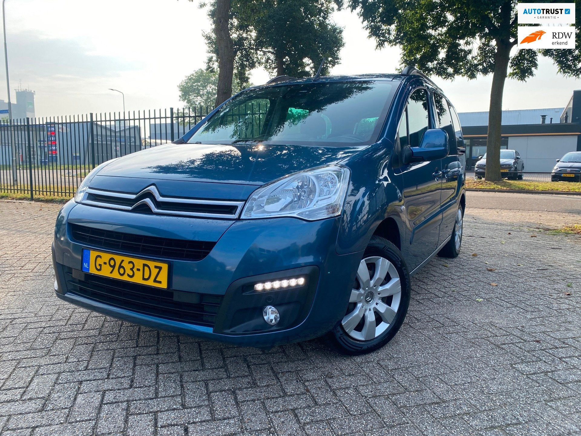 Citroen Berlingo 1.6 BlueHDi XTR Navi Cruise Tel Pdc, Auto's, Citroën, Voorwielaandrijving, Gebruikt, Euro 6, 4 cilinders