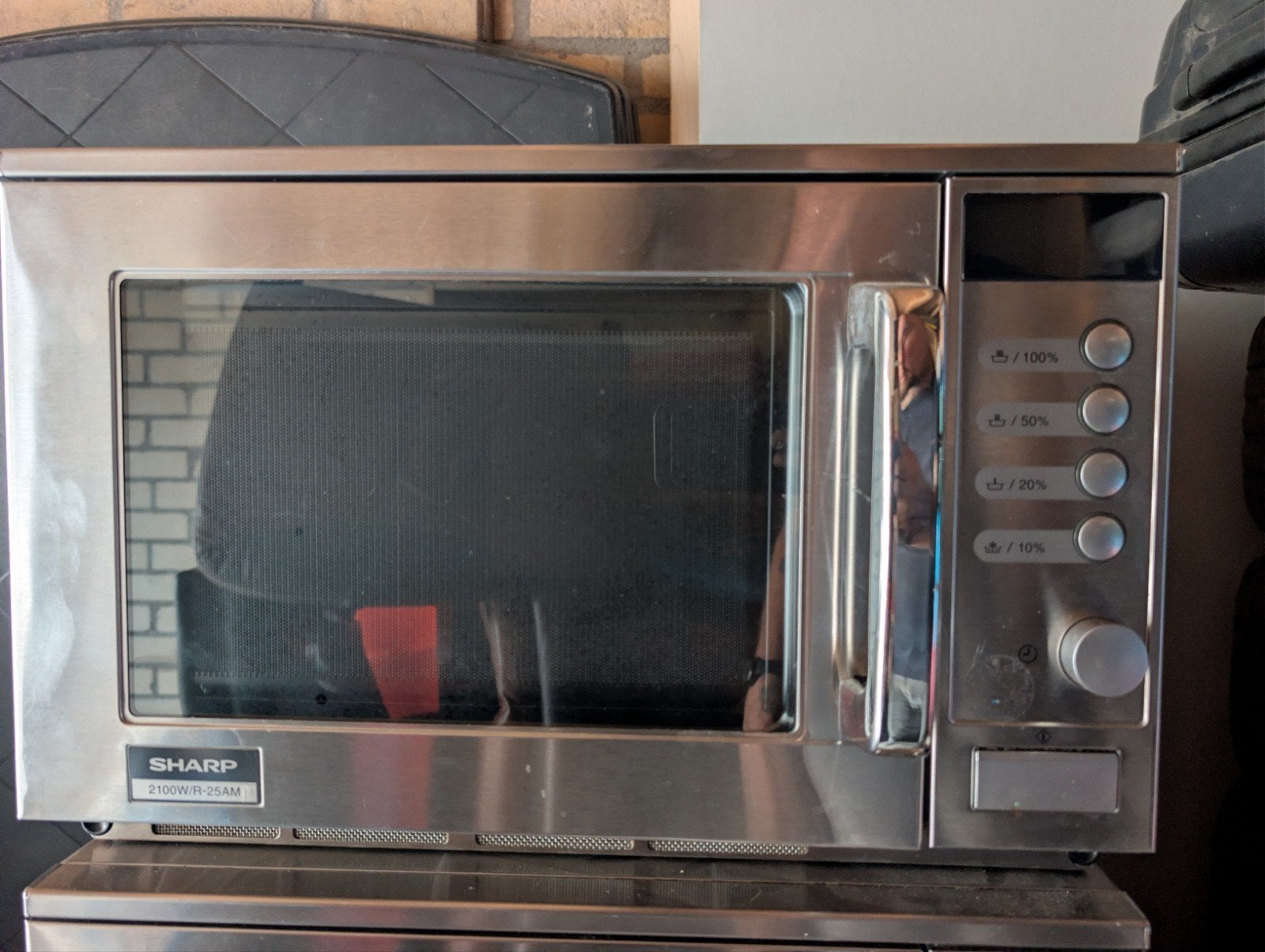 SHARP R25-AM 2100 Watt Horecamagnetron, Ophalen