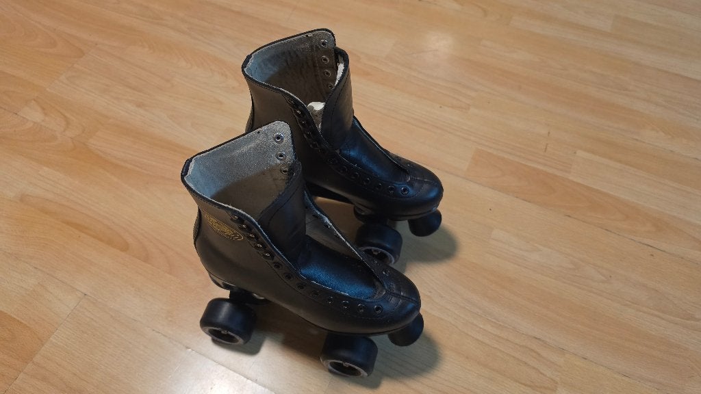 Zwarte rsi skates 36, Zo goed als nieuw, Wielen of Lagers, Ophalen, Overige merken