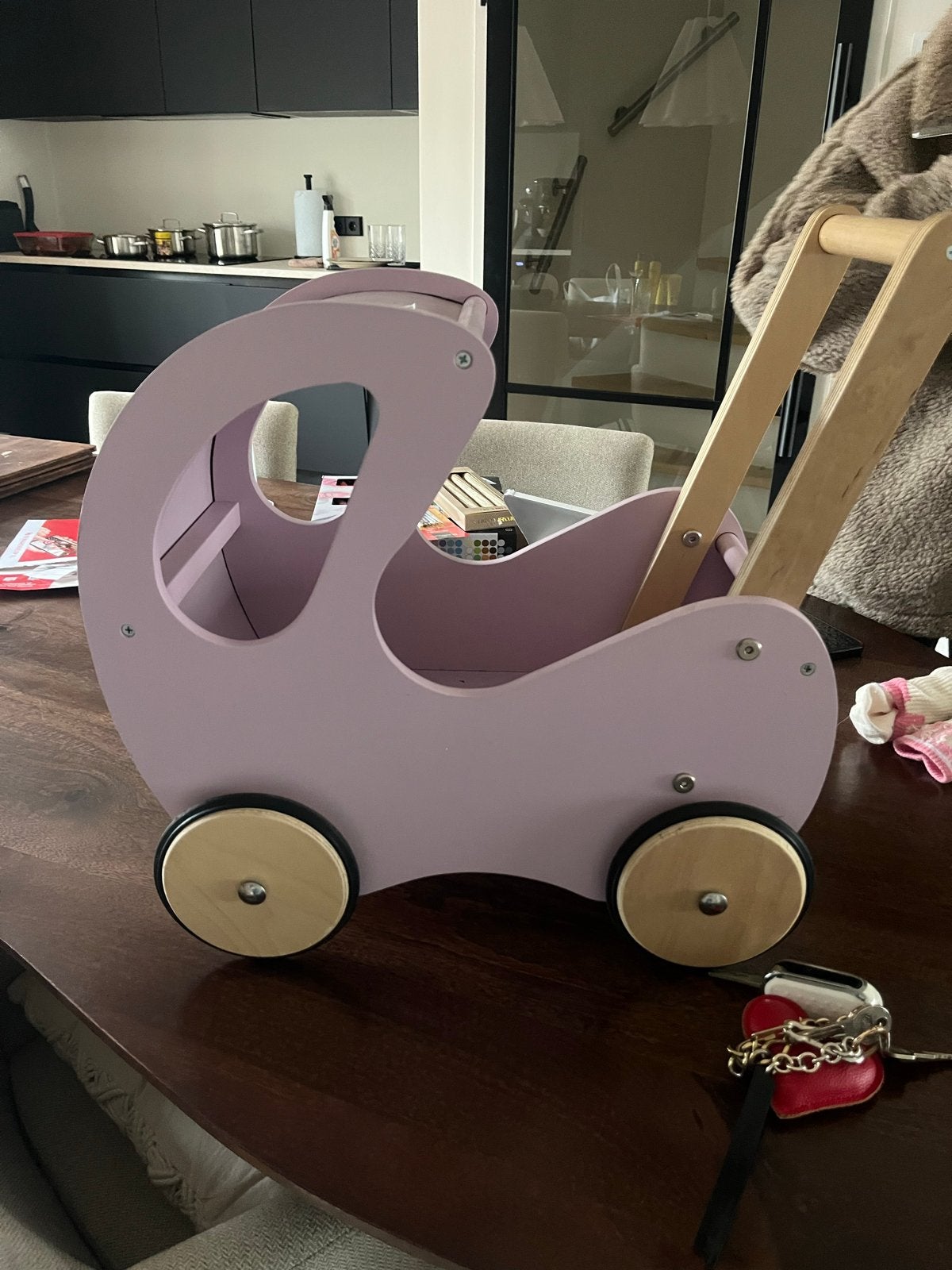 Houten poppenwagen roze - Zo goed als nieuw, Ophalen of Verzenden, Zo goed als nieuw, Overige typen