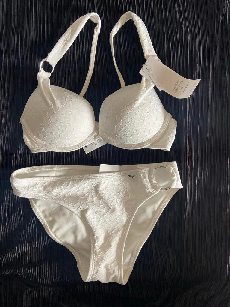 Nieuwe Hunkemöller push-up bikini 70C / XS, Ophalen of Verzenden, Nieuw, Wit, Bikini