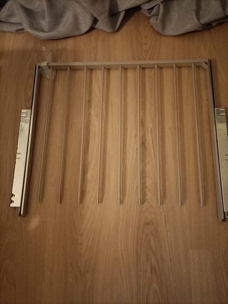 Pax broekenrek uittrekbaar beige, Ophalen, Beige