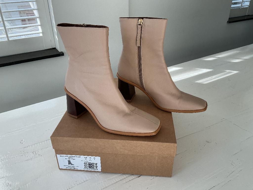 ALOHAS enkellaarsjes mt 38, Kleding | Dames, Schoenen, Beige, Lage of Enkellaarzen, Nieuw, Alohas