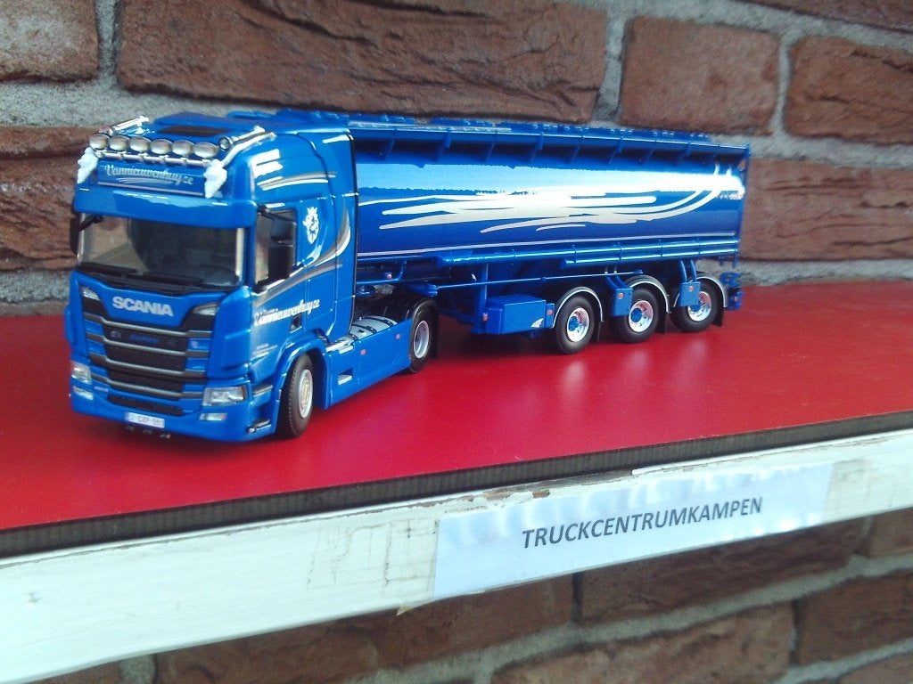 WSI  Scania  R  Highline  van  Nieuwenhuize., Hobby en Vrije tijd, Ophalen of Verzenden, Nieuw, Bus of Vrachtwagen, Wsi