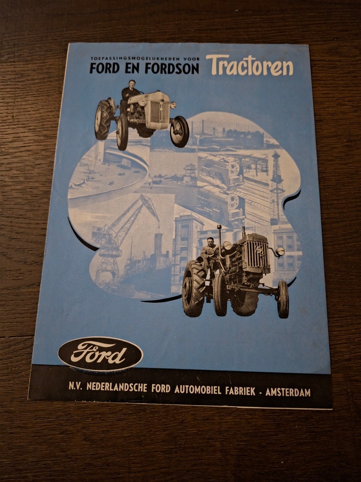 Ford Tractoren Folder - Jaren '60 - Nederlands, Boeken, Ophalen of Verzenden, Gelezen, Ford