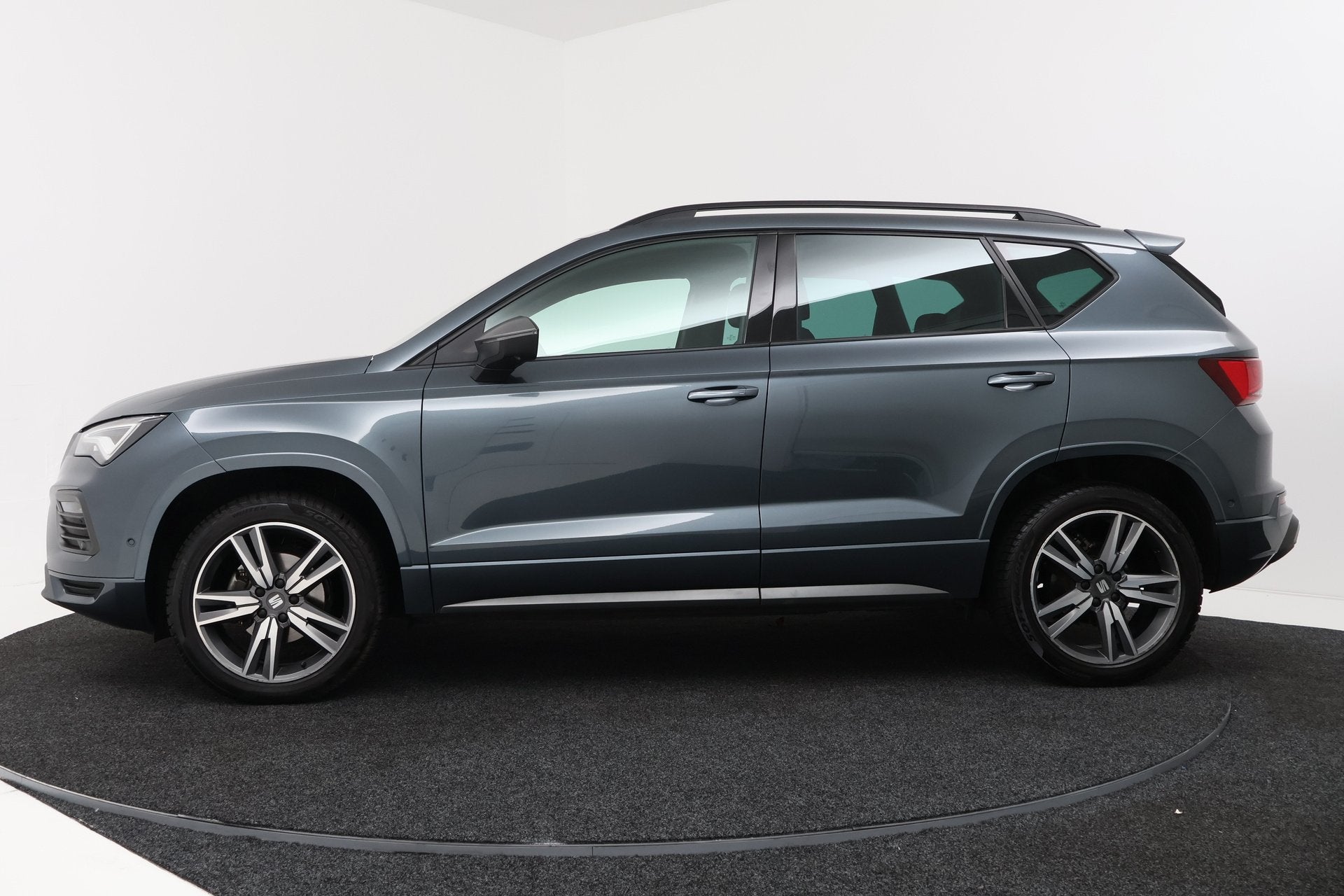 SEAT Ateca 1.5 TSI FR Business Intense (bj 2020), Auto's, Voorwielaandrijving, 1300 kg, Euro 6, 4 cilinders