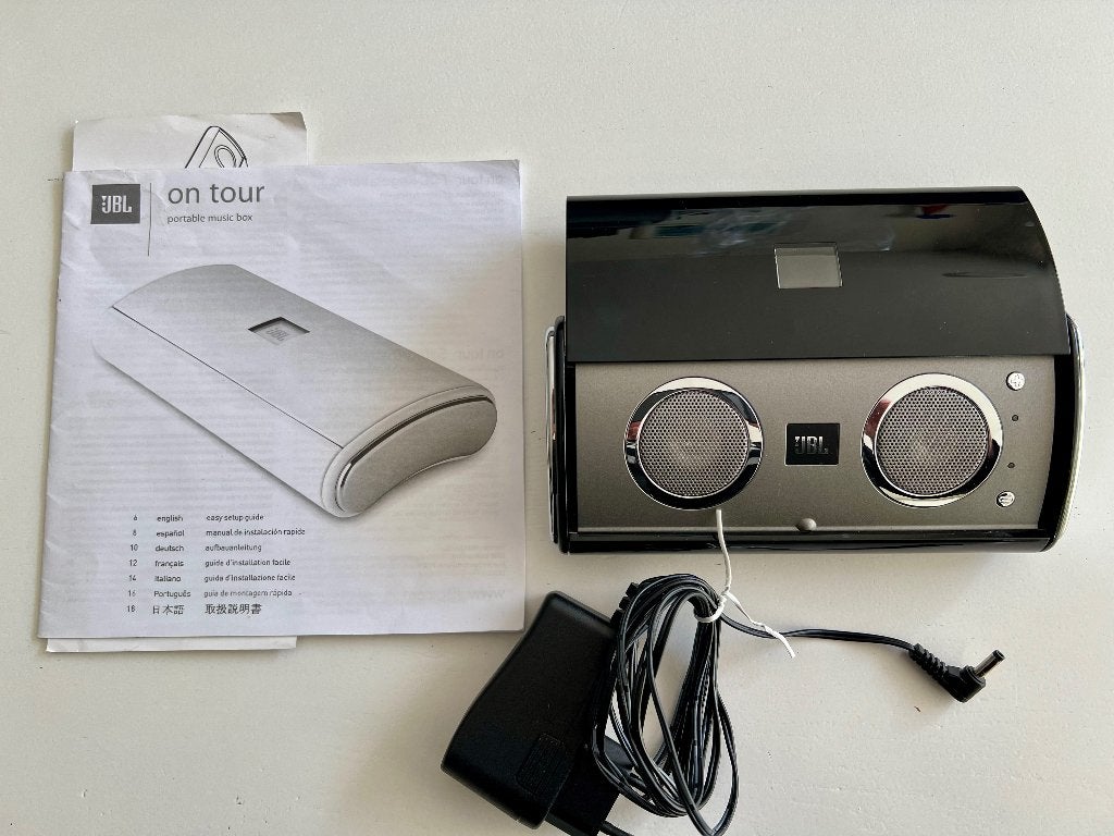 JBL ON TOUR portable music box zilver. Almost perfect sound., Audio, Tv en Foto, Luidsprekers, Ophalen, Gebruikt, JBL, Draagbare speaker