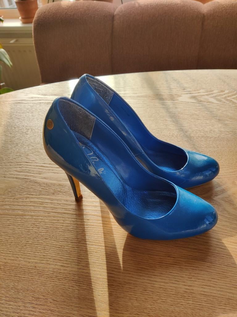 Blink Pumps Maat 37 - Blauw Lak, Pumps, Blauw, Ophalen of Verzenden, Gedragen