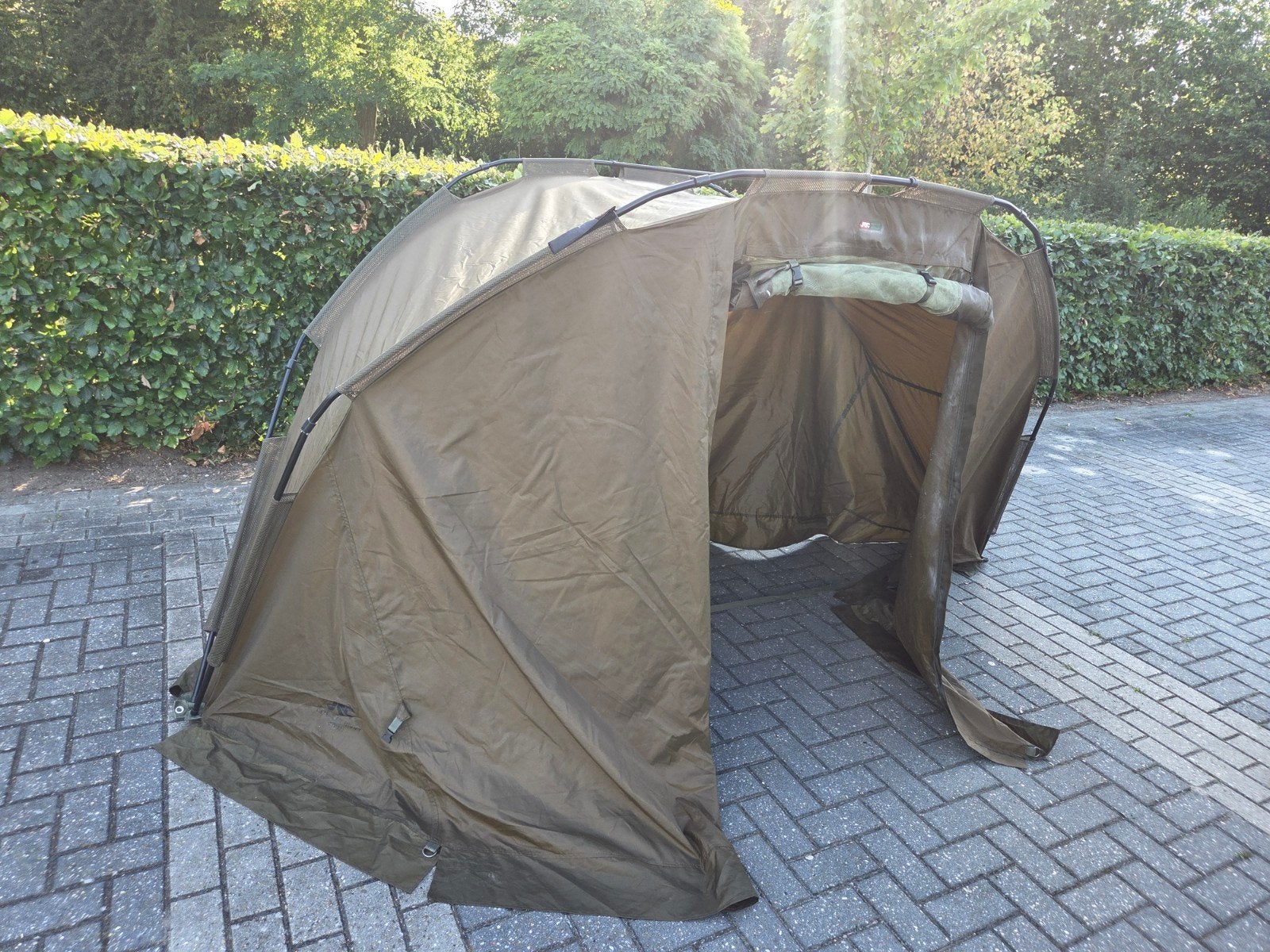 JRC Defender Bivvy 2 Man - Inclusief haringen en spanners, Ophalen