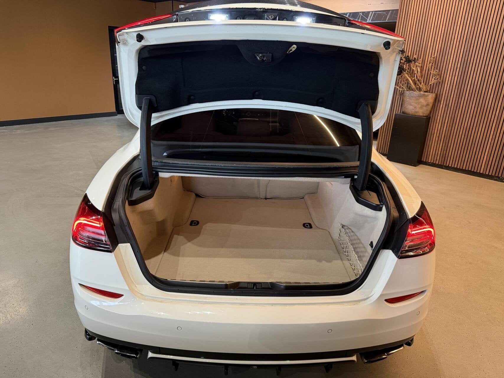 Foto 28 van Maserati Quattroporte 3.8 GTS V8|Pano|Vossen|Maxton|B&W|22"